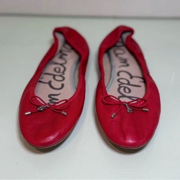 Sam Edelman Women's Felicia Flat Size 7.5 Red Leather Ballet Shoe Bow Charm - Picture 2 of 10